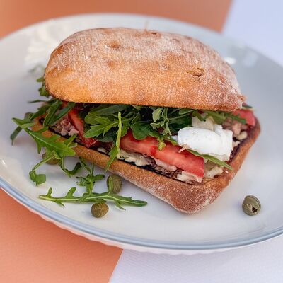 Чиабатта с тунцом в Wow Tortik по цене 470 ₽