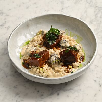 Перловка с рваной телятиной в 12 kitchen & wine по цене 1060 ₽
