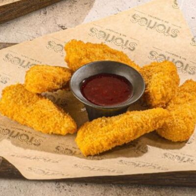 Жареный сулугуни с малиновым соусом в Stories по цене 430 ₽