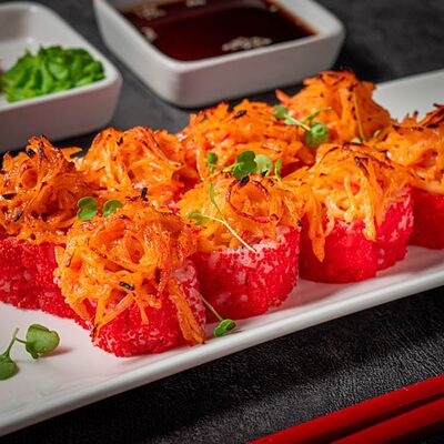 Запеченный ролл с крабом в Суши Хаус по цене 780 ₽