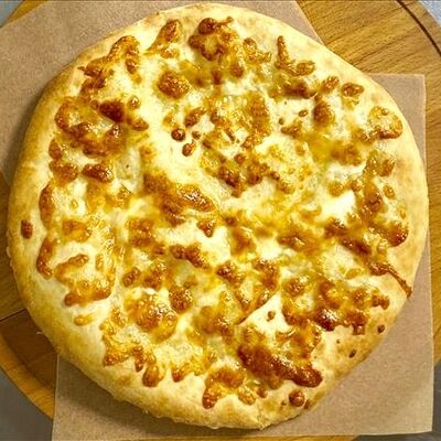 Хачапури по-мегрельски 25 см в Генрих и Генриетта по цене 320 ₽