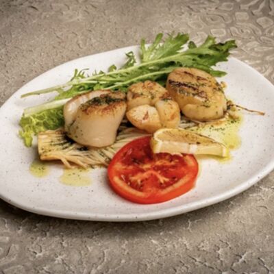 Запеченный гребешок в Шоти по цене 1810 ₽