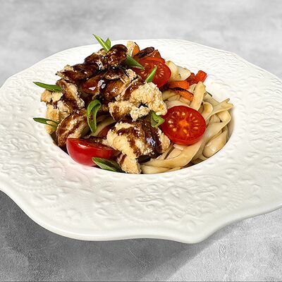 Удон со свининой в MaMa Mia по цене 565 ₽