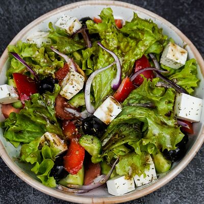 Греческий салат в Dimcoffee по цене 520 ₽