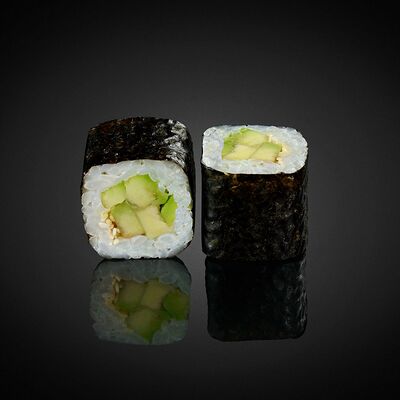 Ролл с авокадов Sushi Now по цене 329 ₽