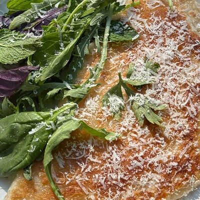 Лепёшка роти четыре сырав Городское кафе N31 по цене 571 ₽