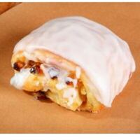 Булочка с изюмом в Кухнярядом