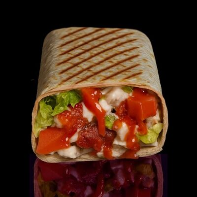 Шаверма Tabasco Grill XL в Chicken Father по цене 599 ₽