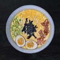 Сырный рамен я в Kitsune Cafe