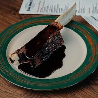 Говяжье ребро Кальби в глазури из соуса ворчестер в Billy McDaniel