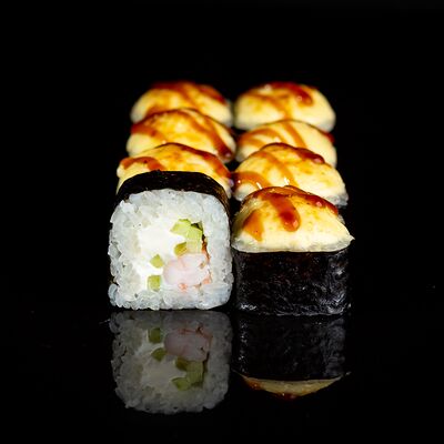 Запеченный ролл с креветкой в Sushiman по цене 799 ₽