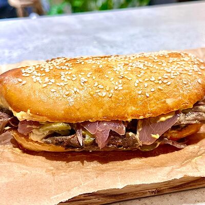 Порвали бургер в Рабарбар по цене 600 ₽