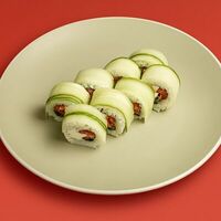 Грин Ролл с Лососем в SushiMe