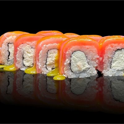 Филадельфия с тунцом в On The Wok по цене 540 ₽