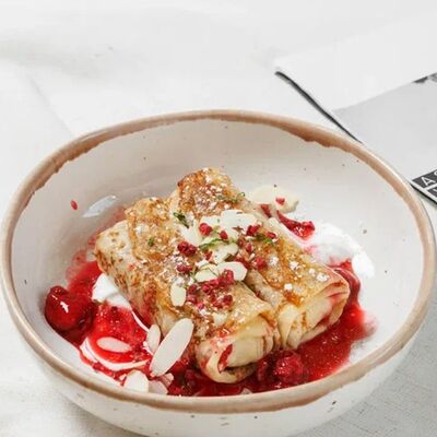 Блинчики с творогом, цукатами и малиной в Кстати, давай зайдём по цене 420 ₽