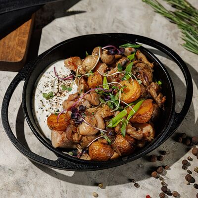 Жаркое на сковороде в Feromon по цене 670 ₽