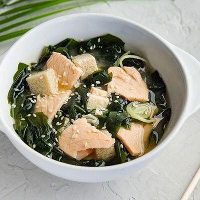 Мисо суп с лососем в Суши-бар Тунец по цене 359