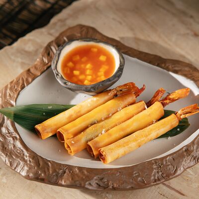 Креветки Харумаки с соусом манго-чилив Asian Hands по цене 1308 ₽