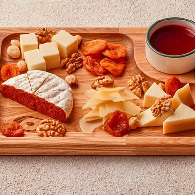 Разные сыры в Хачапури выпечка и вино по цене 830 ₽