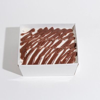 Шоколадный бисквит в сметанном креме в Ванлав по цене 799 ₽