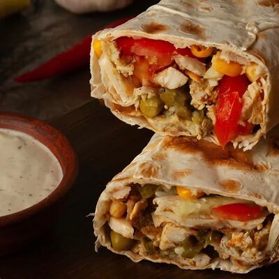 Шаварма классическаяв Пекарня Донер Шаурма по цене 300 ₽