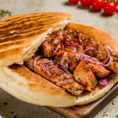 Шашлыки в хлебе из курицы с люля в Halal Grill по цене 2320 ₽