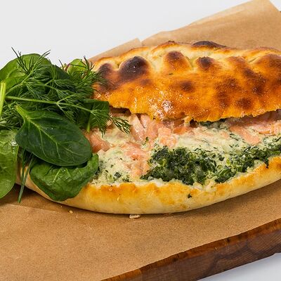 Пинерли с лососем и шпинатом в Лариса Ивановна по цене 975 ₽