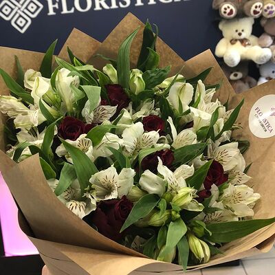 Букет из 19 альстромерий в FLORISTICA по цене 5500 ₽