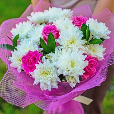 Розы и хризантемы в FLORISTICA по цене 3450 ₽