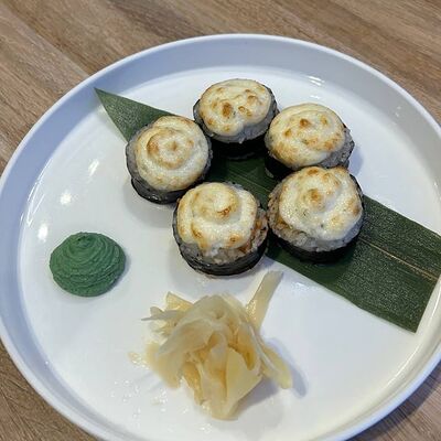 Ролл запечённый «Самурай» в AGATA по цене 270 ₽