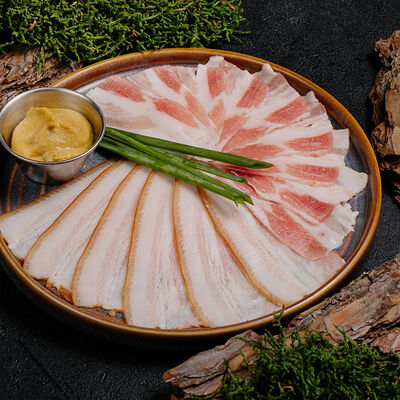 Сало копченое и соленоев Реконструкция по цене 400 ₽