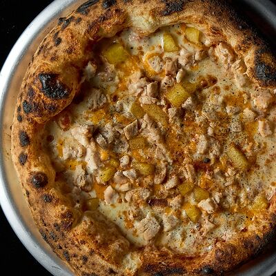 Цыпленок и ананасв Полтора тигра по цене 930