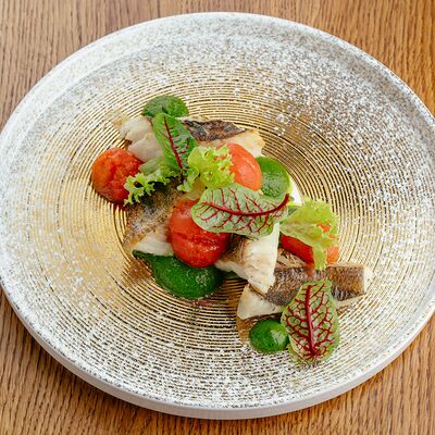 Судак, запеченный с соусом песто и томатами в Витебский трактир по цене 56 р.