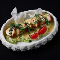 Кордон блю с пюре из шпината и соусом чеддер в Эндорфин
