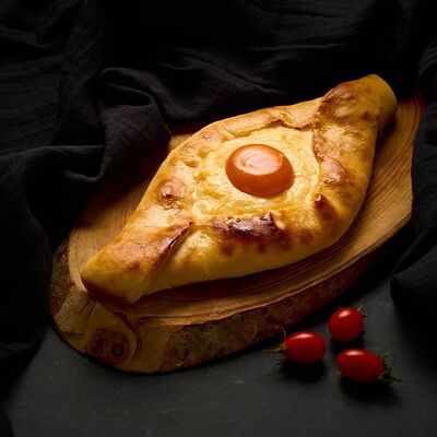 Хачапури по-аджарски в LEMONADE по цене 370 ₽