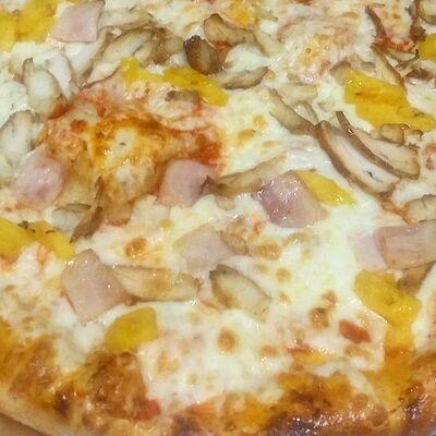 Пицца Гавайская в Добрый Шеф по цене 510 ₽