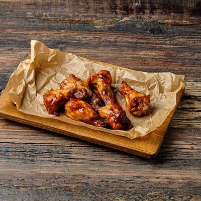 Куриные крылья острые в BARak O’Mama по цене 450 ₽
