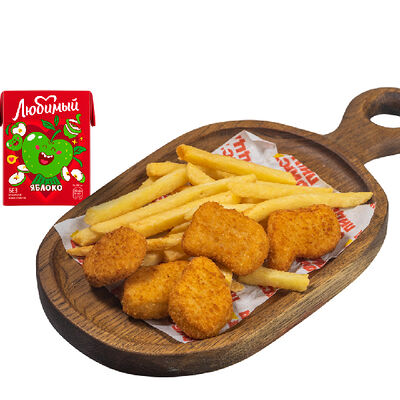 Наггетсы, фри, сок Любимый в ФИЕСТА ПИЦЦА по цене 385 ₽