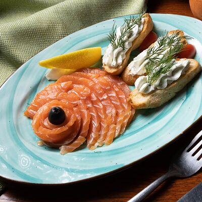 Форель шеф-посола с тостами в Пхали по цене 830 ₽