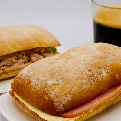 Комбо Капучино и чиабатта в ассортименте в Два зерна по цене 480 ₽