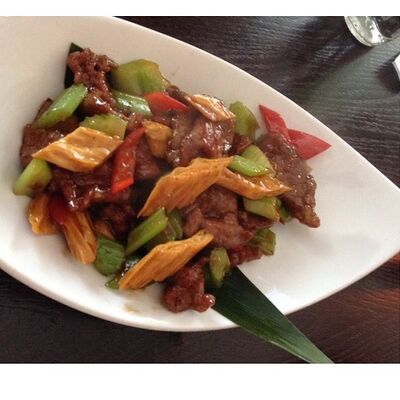 Свинина с фуджу и овощами в Харбин по цене 1488 ₽