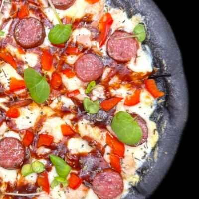 Пицца Мясной блэк бит в Легкий чек по цене 399 ₽