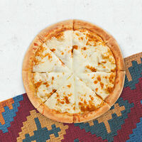 Пицца Чиззи Пури 23 см на традиционном тесте в Pizza HeartPizza Hut