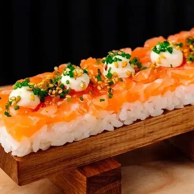 Осидзуси Лосось в Tsunami по цене 920 ₽