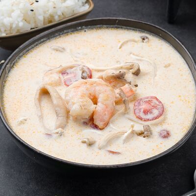 Том Кха с морепродуктами в Рыба закусывала по цене 869 ₽