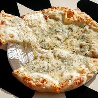 Замороженная Римская пицца Четыре сыра в PioPizza