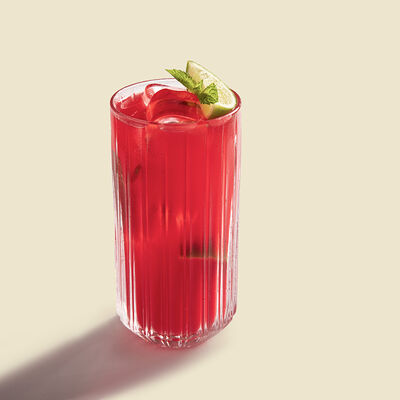 Клубничный лимонад в Римляне по цене 380 ₽