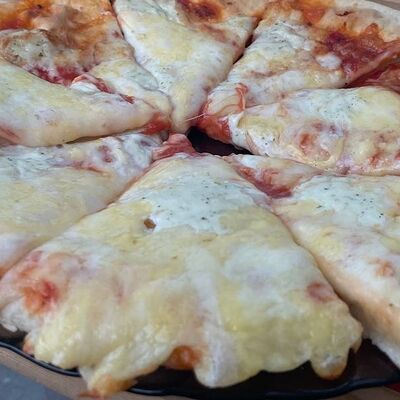 Пицца Маргарита в Шашлычная Одил по цене 950 ₽