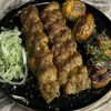 Шашлык ланч. Куриный люля-кебаб, шампиньоны и лук в Шашлык 63 по цене 499