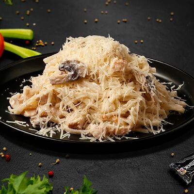 Паста с курицей в Жиши суши по цене 507 ₽